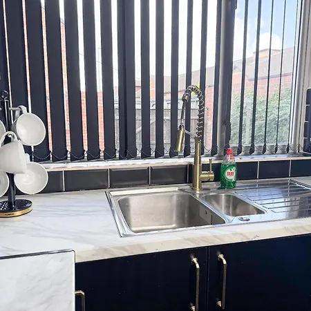 Apartment Breckonhill House 4br Entire *